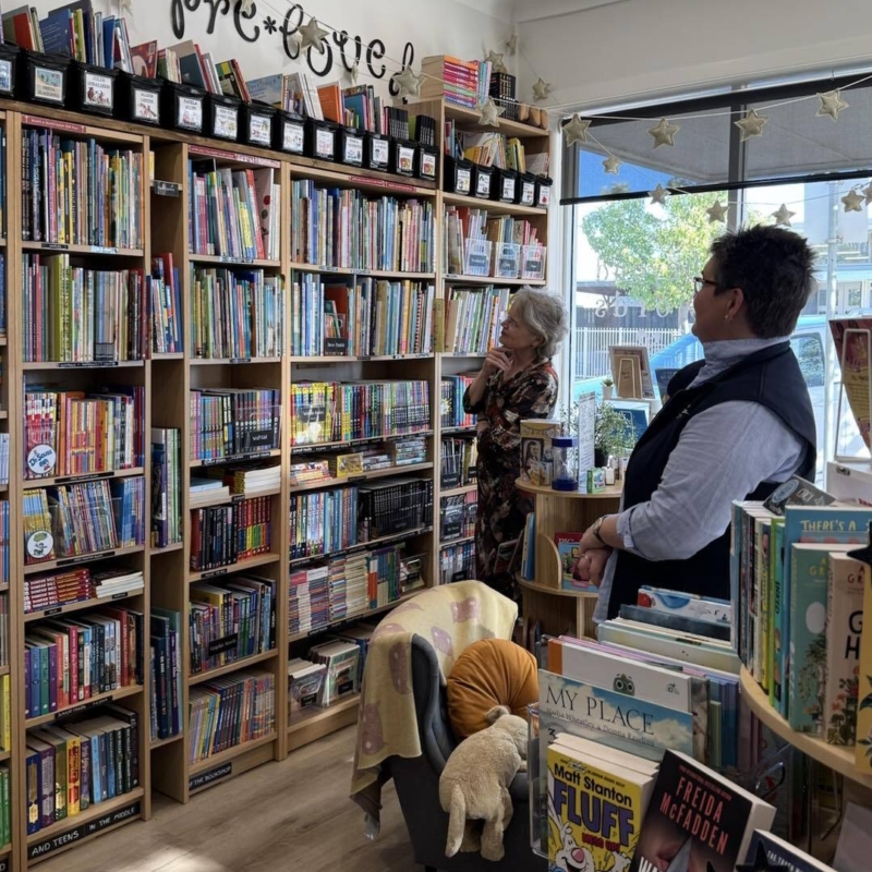 Governor at the book shop