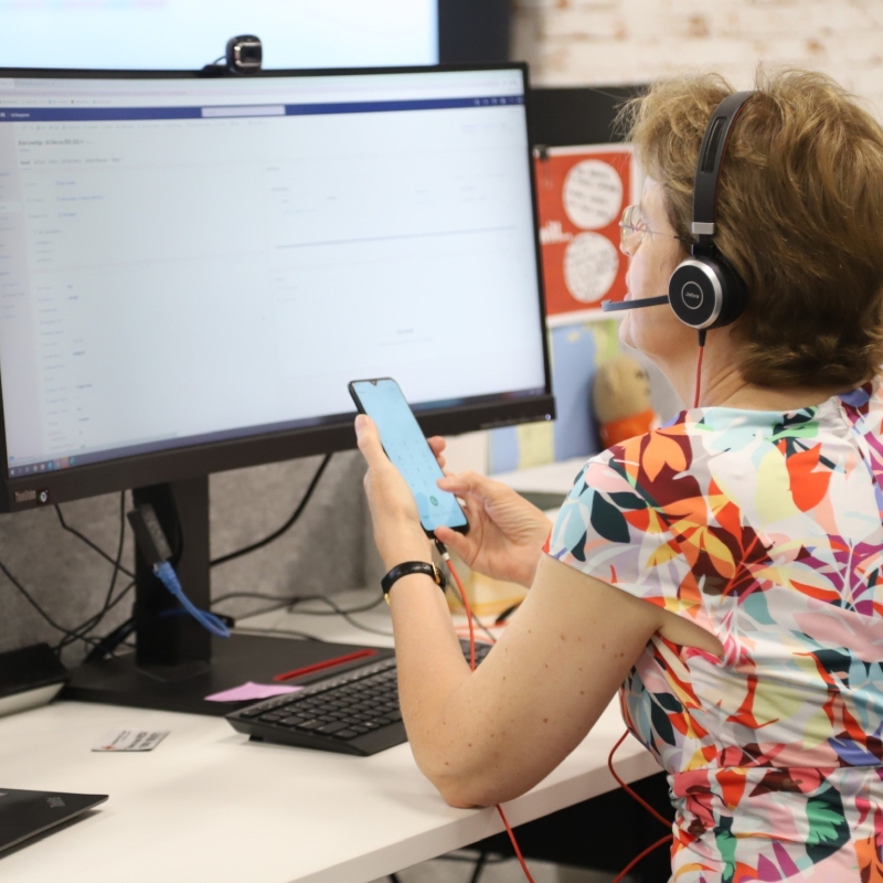 Her Excellency making a telphone call as part of the Telecross RE Di program