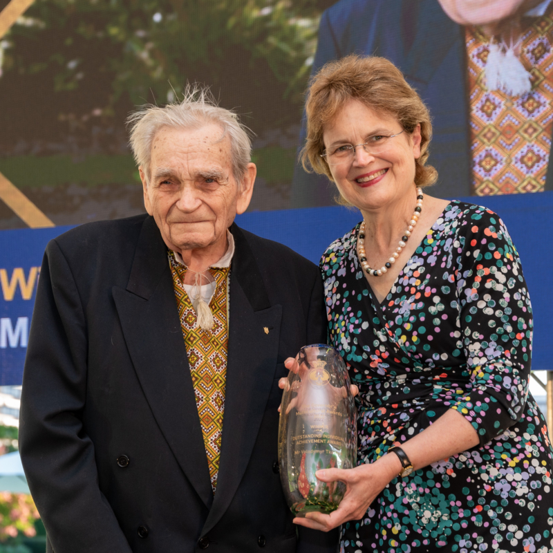 Wally Tkachuk and Her Excellency at the 2022 Governors Multicultual Awards